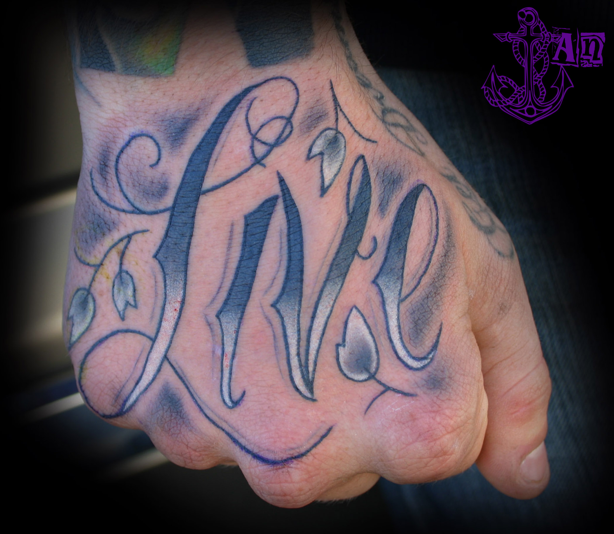 Hand drawn tattoo style letter